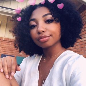 Meet your Posher, Josie